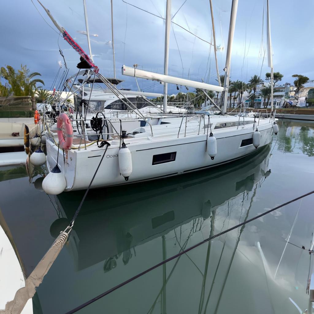 2019 Beneteau Oceanis 51.1