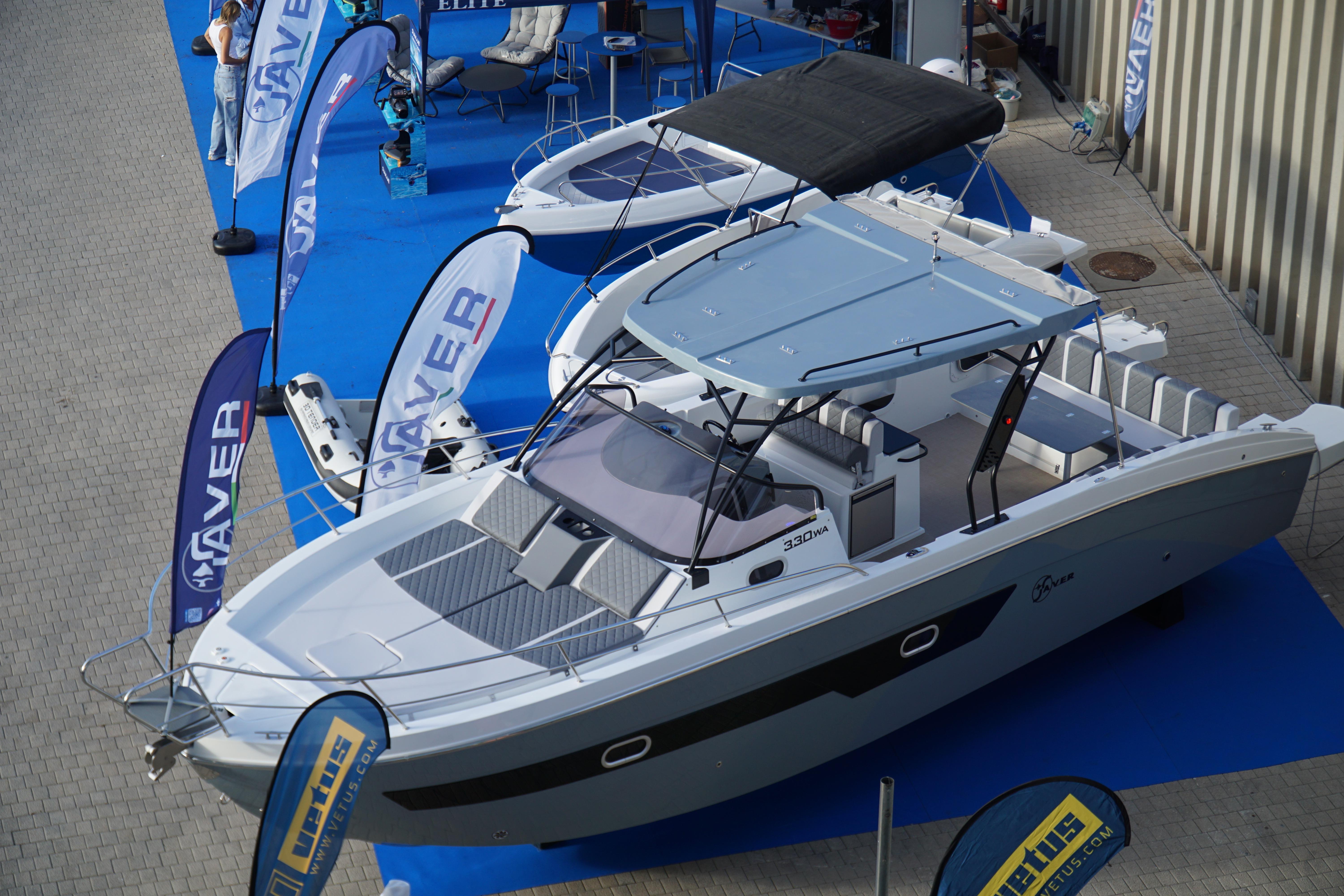 2025 Saver 330 WA