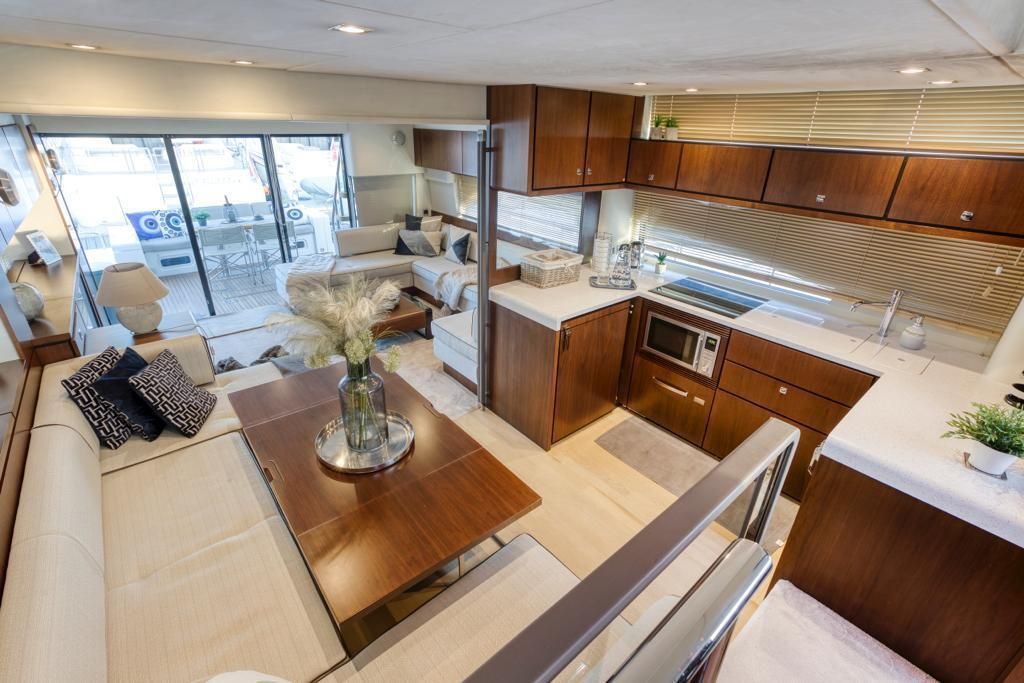 2016 Fairline 66 