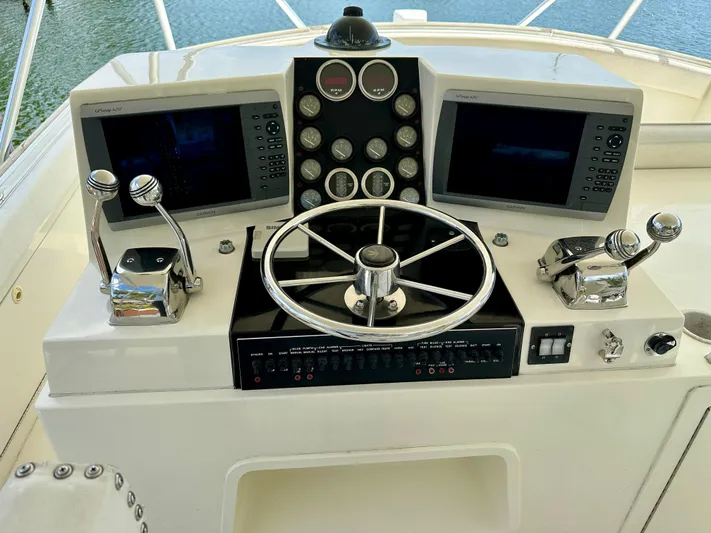 True Coup Yacht Photos Pics 