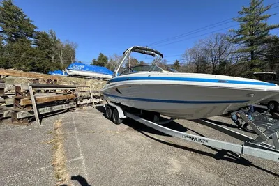 Crownline Eclipse E255