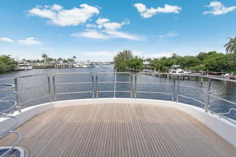  Yacht Photos Pics 2026 Sunseeker 76 Yacht - Image 51