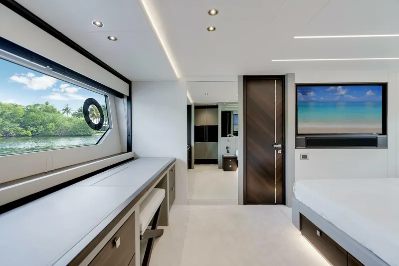  Yacht Photos Pics 2026 Sunseeker 76 Yacht - Image 39