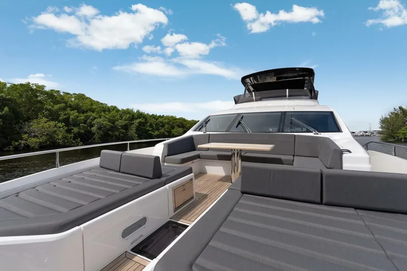  Yacht Photos Pics 2026 Sunseeker 76 Yacht - Image 59