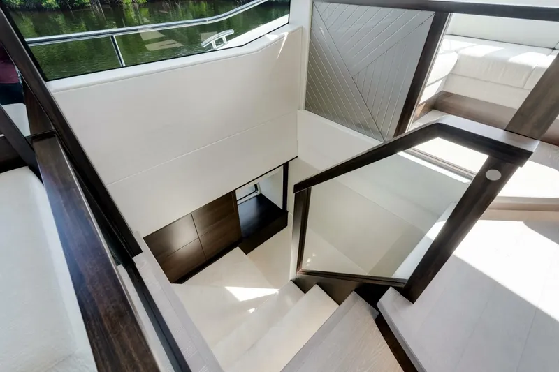  Yacht Photos Pics 2026 Sunseeker 76 Yacht - Image 30