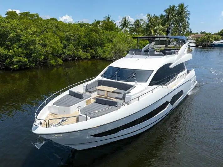  Yacht Photos Pics 2026 Sunseeker 76 Yacht - Image 4