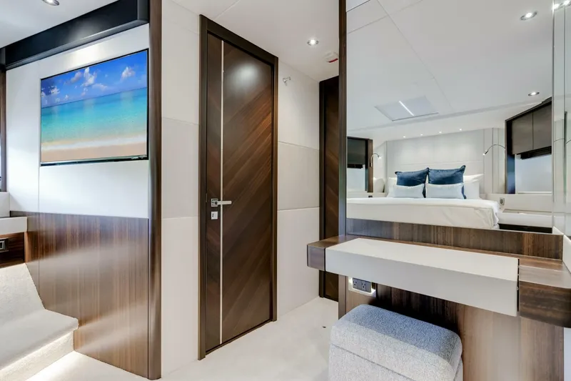  Yacht Photos Pics 2026 Sunseeker 76 Yacht - Image 46