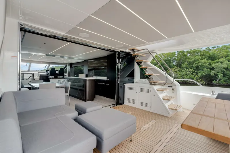 Yacht Photos Pics 2026 Sunseeker 76 Yacht - Image 15