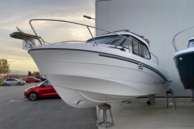 2023 Beneteau Antares 8