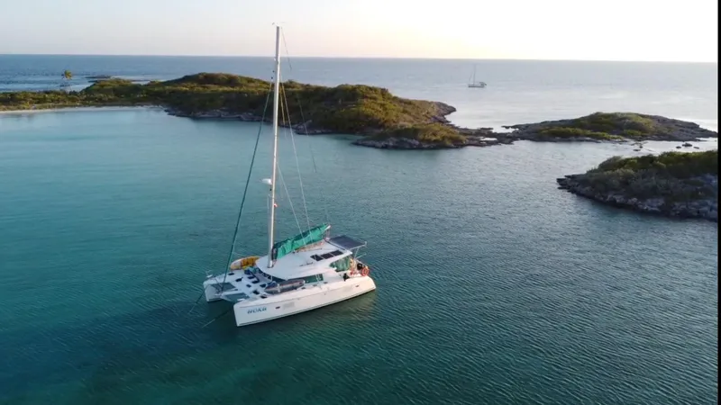 Hoku Yacht Photos Pics 