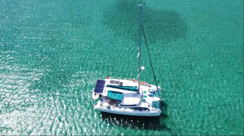 Hoku Yacht Photos Pics 