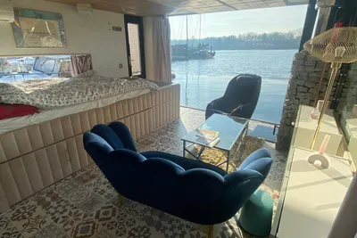 2017 HT Houseboats HT5