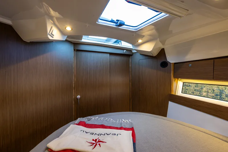 Party Hat Yacht Photos Pics 