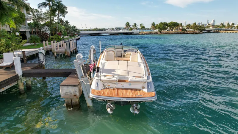 Minsky's Folly II Yacht Photos Pics 
