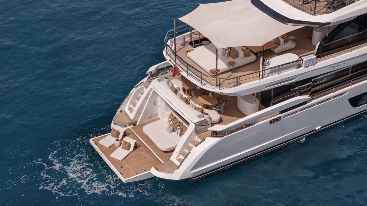 2023 Azimut 116 