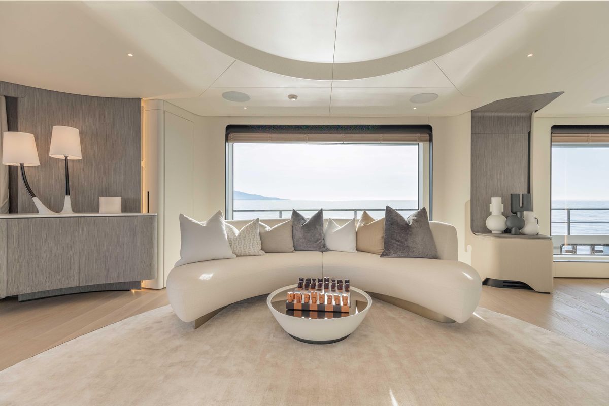 2023 Azimut 116 