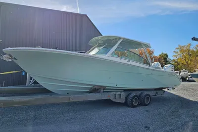Cobia 330 DC
