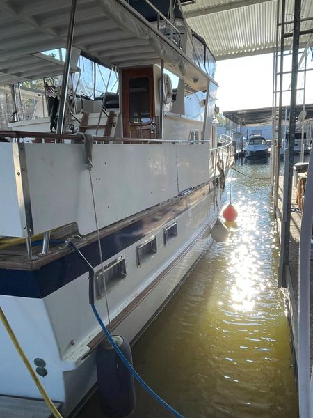 1988 DeFever 44 Trawler