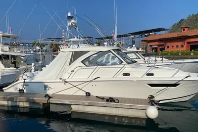 Pursuit OS 325 Offshore
