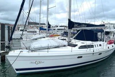 Hunter Passage 450