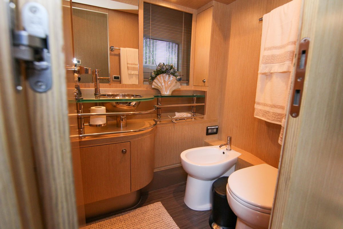 2009 Riva 68 