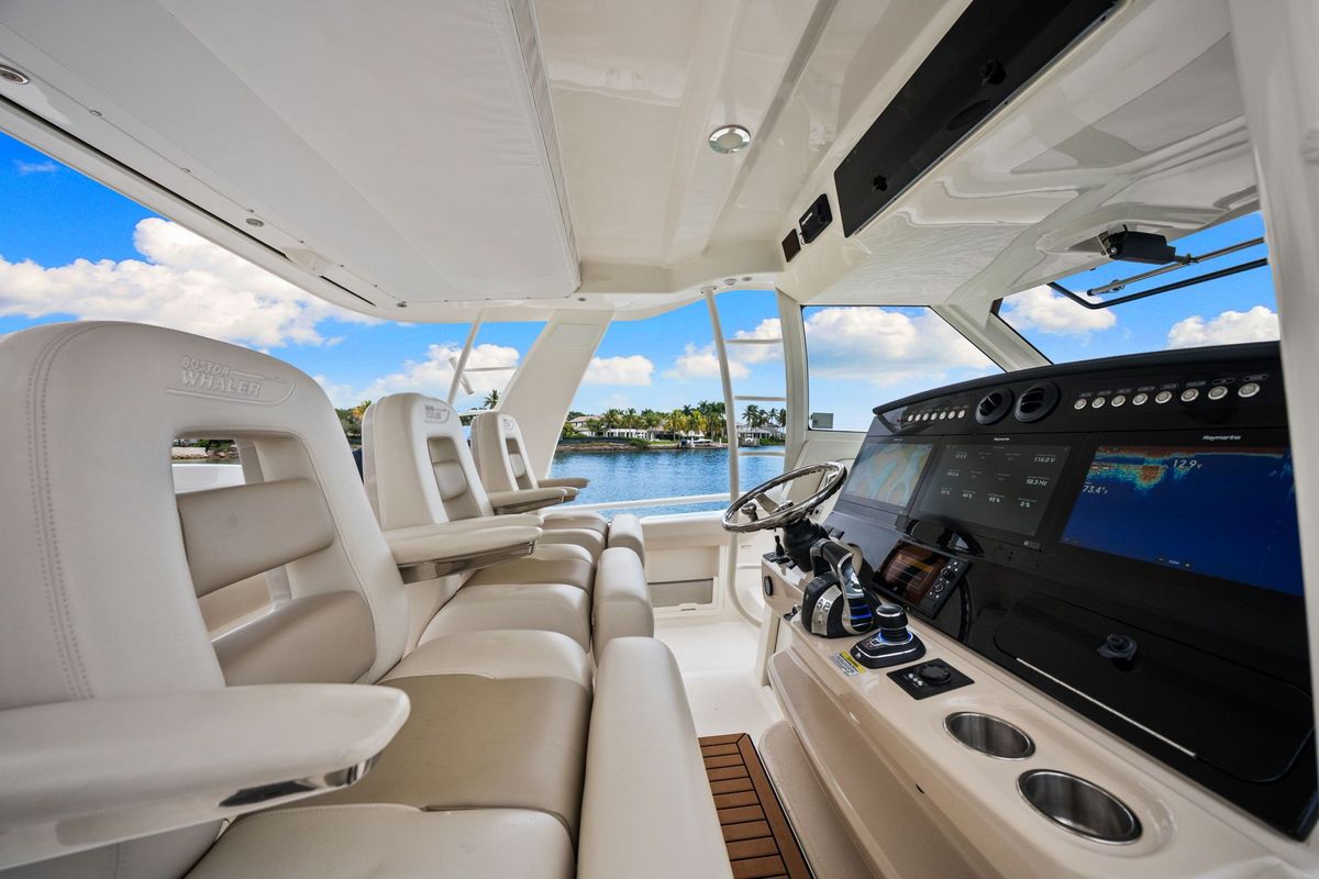 2020 Boston Whaler 42 