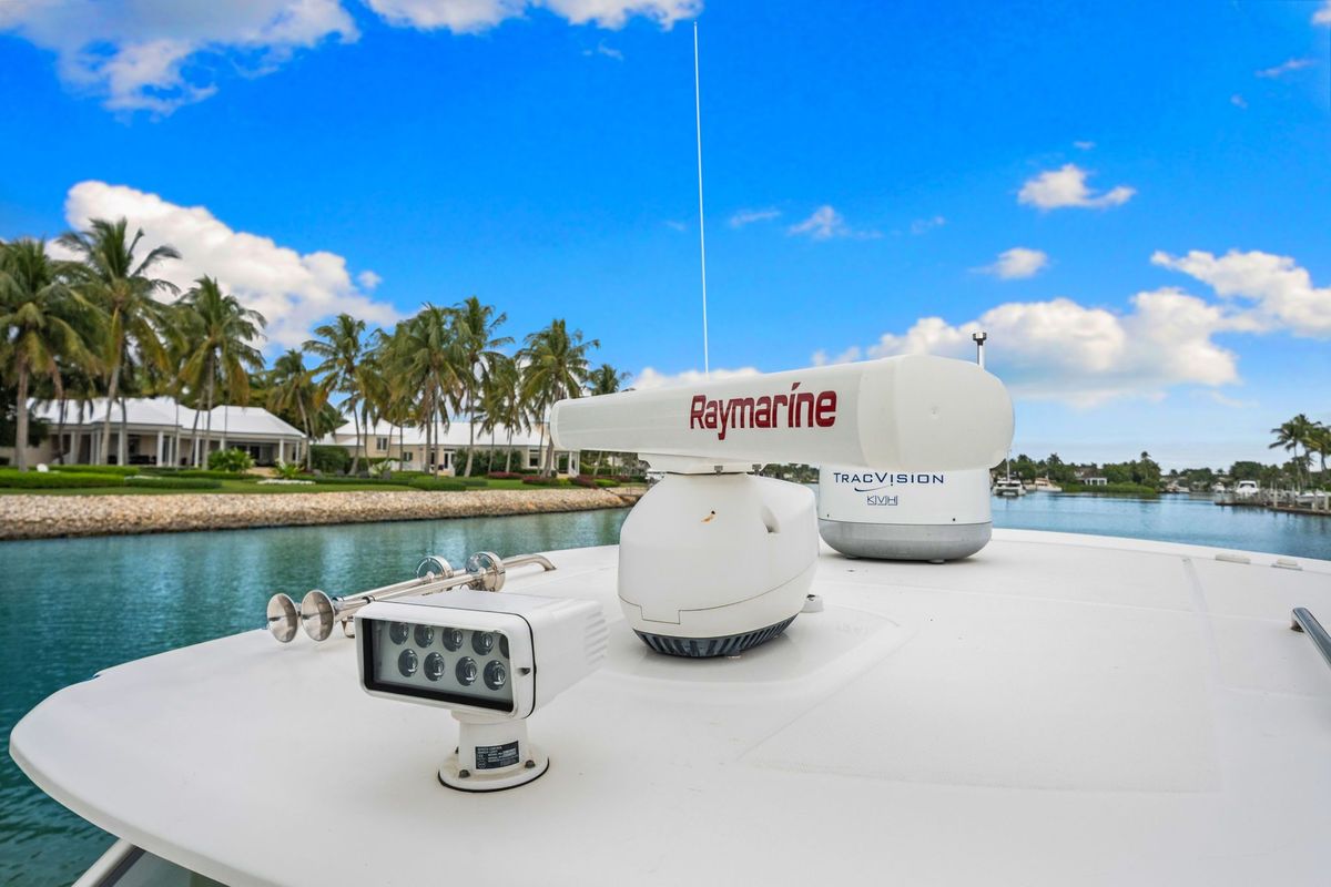 2020 Boston Whaler 42 