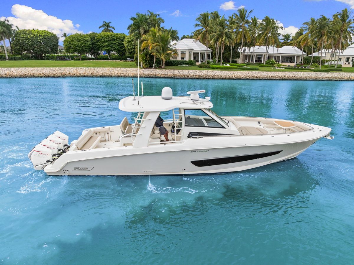 2020 Boston Whaler 42 