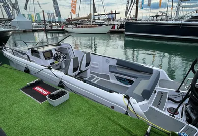 Axopar 25 Crossbow boats for sale - TopBoats