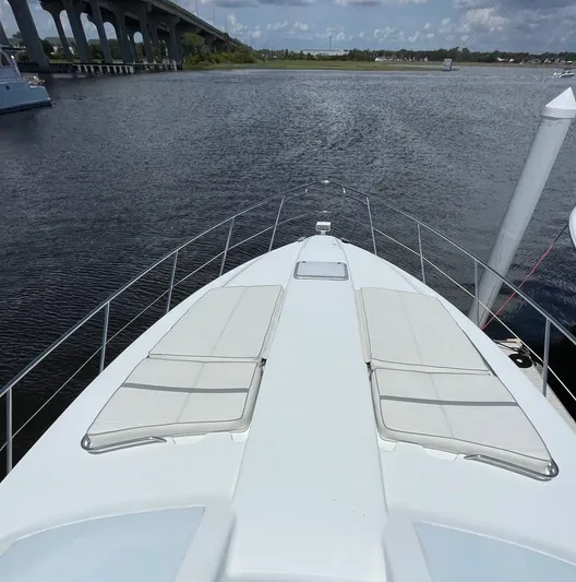 Benthere Yacht Photos Pics Formula 45 Yacht BenThere- Bow Deck