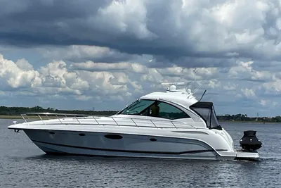 Formula 45 Yacht