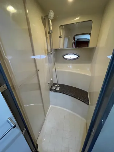 Benthere Yacht Photos Pics Formula 45 yacht BenThere- Master Head