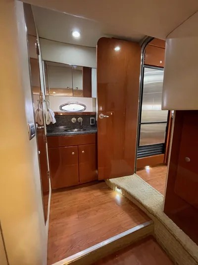 Benthere Yacht Photos Pics Formula 45 yacht BenThere- Aft Cabin Head