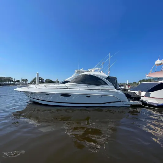 Benthere Yacht Photos Pics Formula 45 Yacht BenThere- Aft Profile