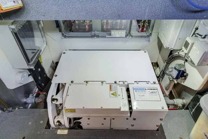 My Toy Yacht Photos Pics 2022 Absolute Navetta 52 - Image 46