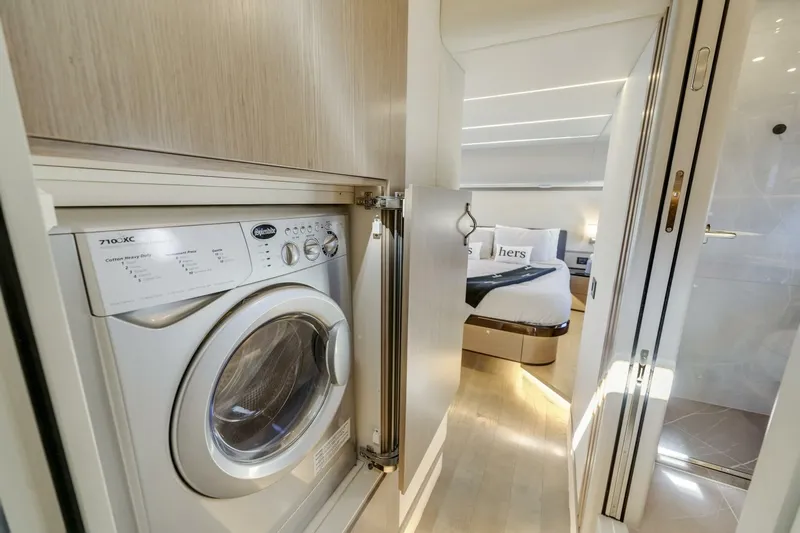 My Toy Yacht Photos Pics 2022 Absolute Navetta 52 - Image 44