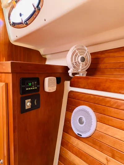 34 Back Cove Yacht Photos Pics 