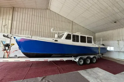 Trawler 33