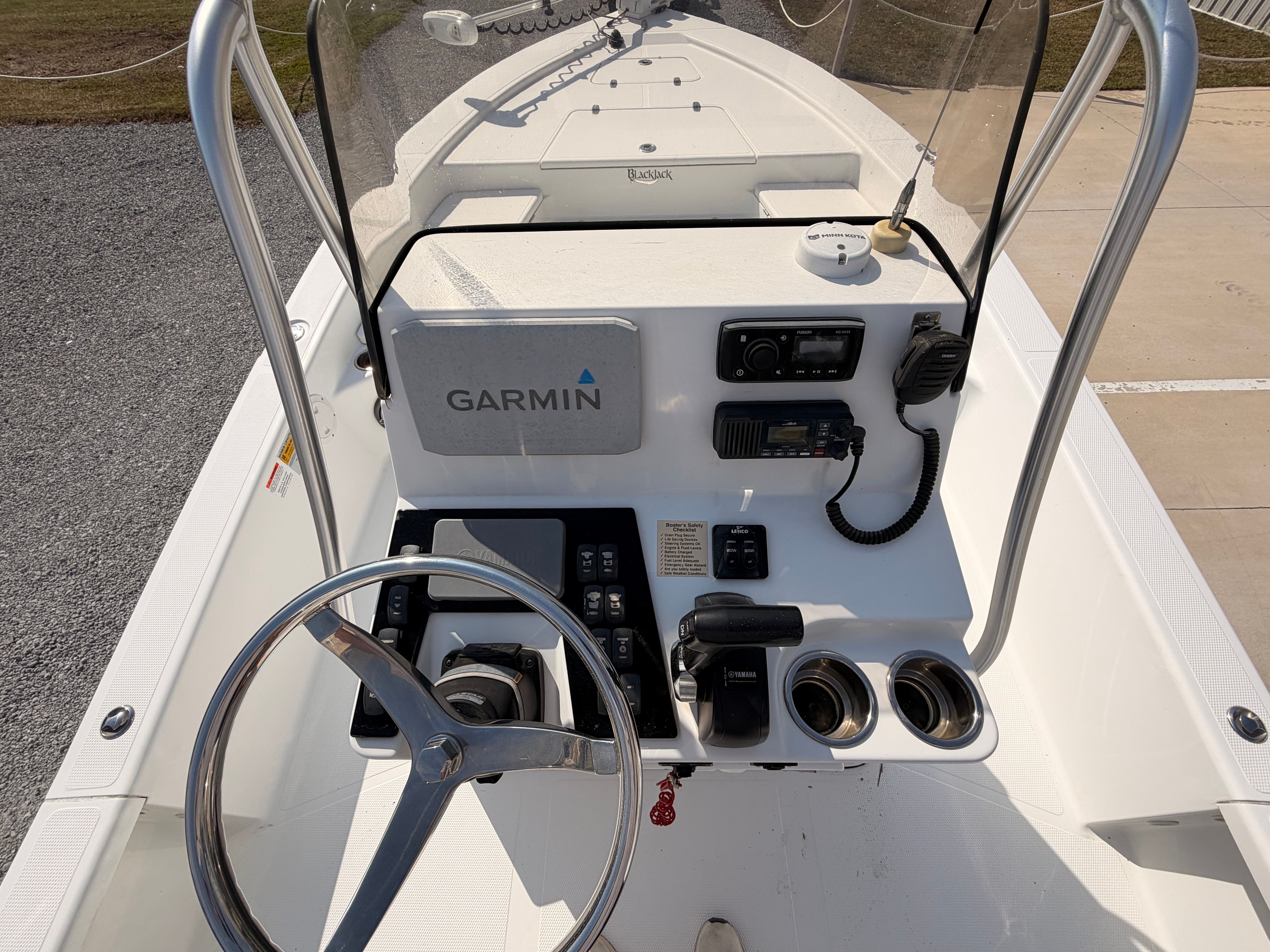 BlackJack 224 boat console, 2019 model, featuring Garmin equipment.