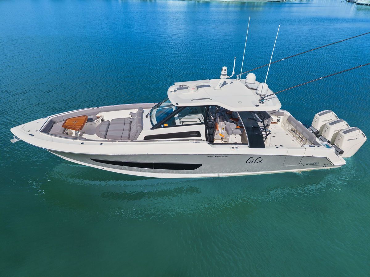 2023 Boston Whaler 42 