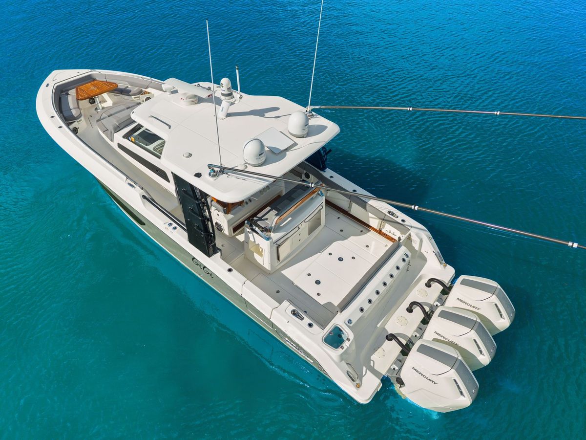 2023 Boston Whaler 42 