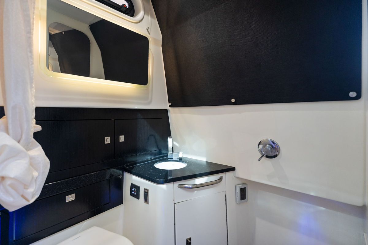 2023 Boston Whaler 42 