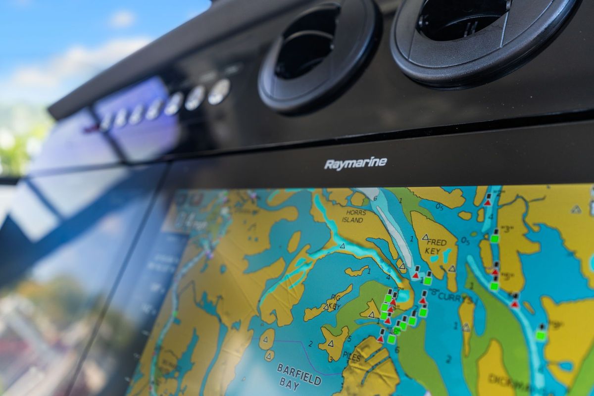 2023 Boston Whaler 42 