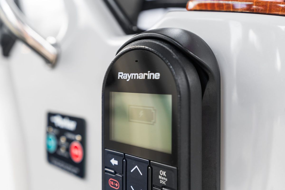 2023 Boston Whaler 42 