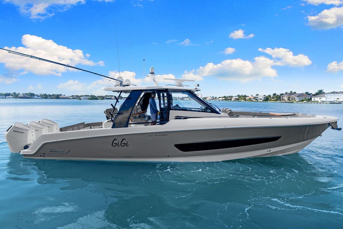 2023 Boston Whaler 42 