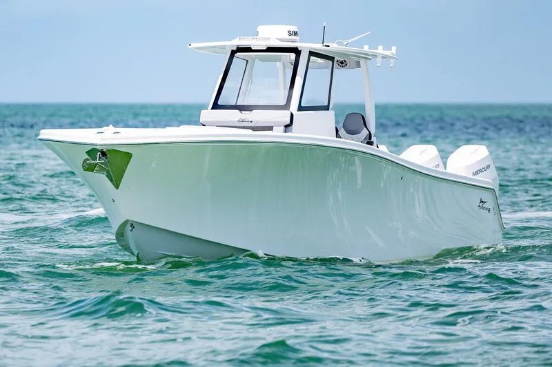  Yacht Photos Pics 2025 Streamline R 35 boat cruising on open water, showcasing sleek design and modern features.