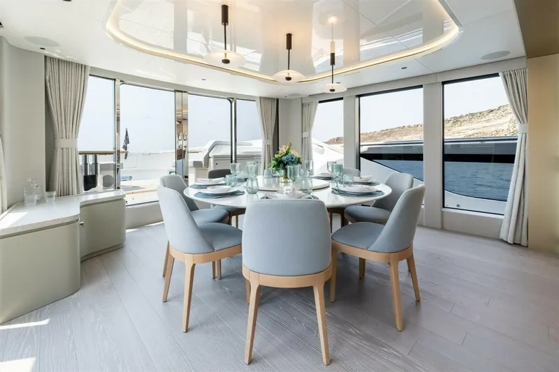  Yacht Photos Pics 2026 Sunseeker 82 Ocean Enclosed - Image 24