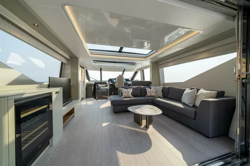  Yacht Photos Pics 2026 Sunseeker 82 Ocean Enclosed - Image 53