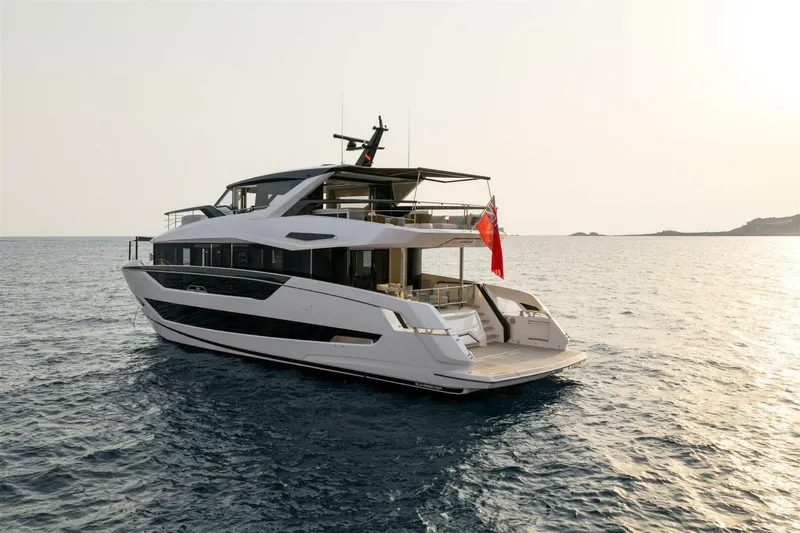  Yacht Photos Pics 2026 Sunseeker 82 Ocean Enclosed - Image 4