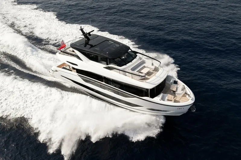  Yacht Photos Pics 2026 Sunseeker 82 Ocean Enclosed - Image 2